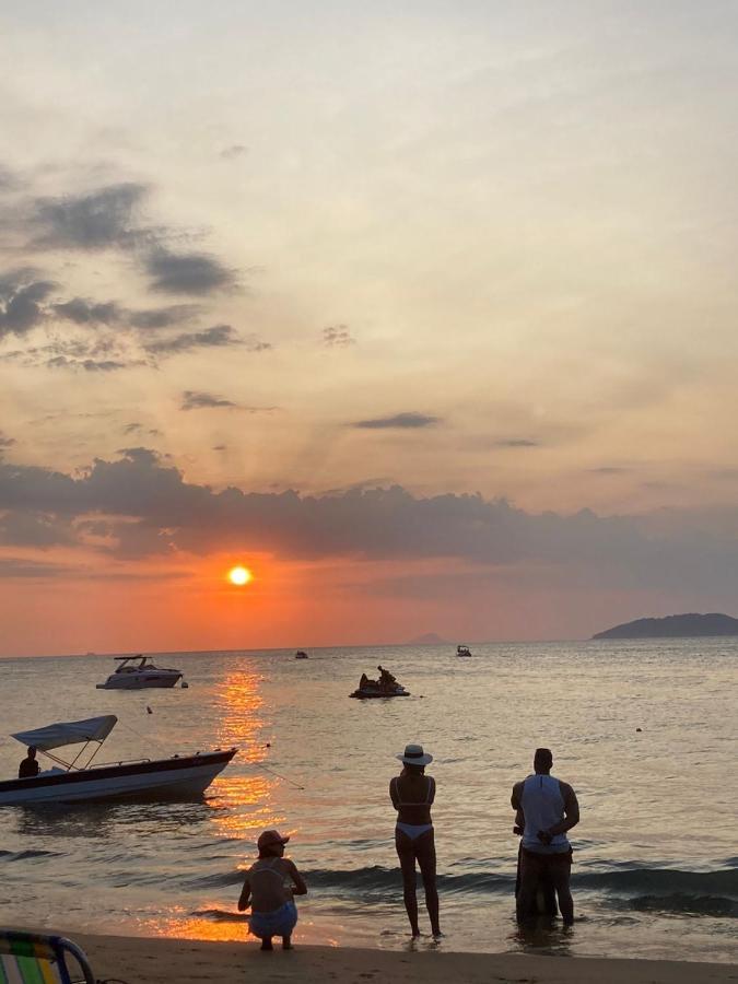 Suite Pe Na Areia- Espaco Independente Na Praia Do Curral Com Localizacao Privilegiada - Simplicidade E Comodidade Com O Por Do Sol Mais Lindo De Ilhabela - Melhor Custo Beneficio Para Ate 4 Pessoas , Na Av Jose Pacheco Do Nascimento Nº 7682 Exteriér fotografie