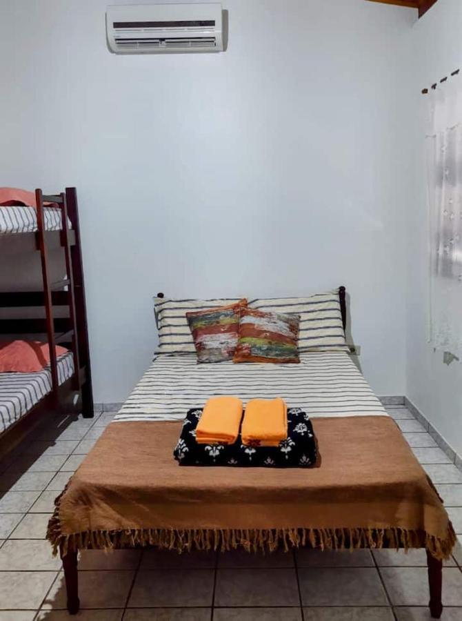 Suite Pe Na Areia- Espaco Independente Na Praia Do Curral Com Localizacao Privilegiada - Simplicidade E Comodidade Com O Por Do Sol Mais Lindo De Ilhabela - Melhor Custo Beneficio Para Ate 4 Pessoas , Na Av Jose Pacheco Do Nascimento Nº 7682 Exteriér fotografie